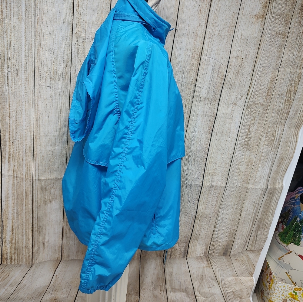 Eddie Bauer Hidden Hood Nylon Medium Blue Windbreaker Jacket! Outdoor Outfitter - Picture 4 of 11